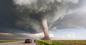 Go storm chasing