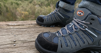 Slide into Oliver’s ST-44 Sport Boots
